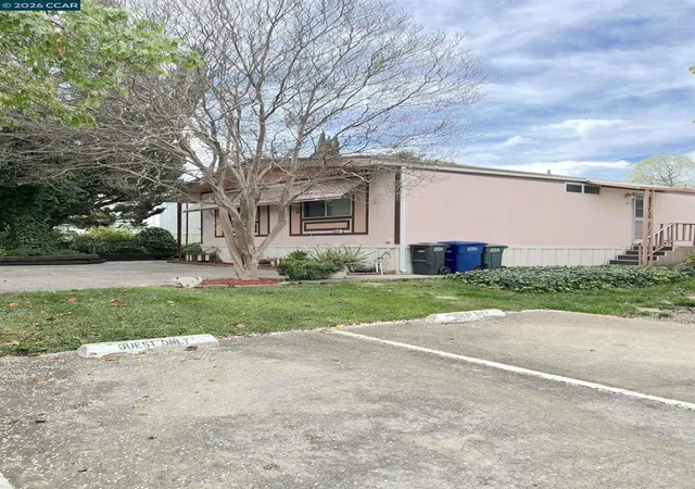 Photo 3 of Manufactured home for sale at 198 Kona Cir, Pittsburg, CA 94565 | MLS# 41127862 | Listing updated on 2026-09-13