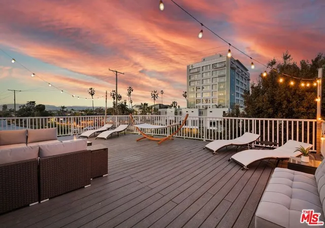 2nd image of 3115 Strongs Dr, Venice, CA 90292 | MLS# 26667257