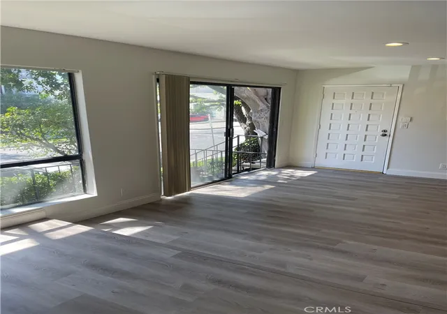 3rd image of 1818 Kelton Ave #101, Los Angeles, CA 90025 | MLS# OC26060574