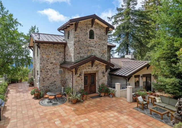 Photo 4 of Single family home for sale at 25200 Loma Prieta Ave, Los Gatos, CA 95033 | MLS# ML82039483 | Listing updated on 2026-10-02