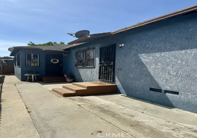 1st image of 904 E Stockton, Compton, CA 90221 | MLS# MB26057944
