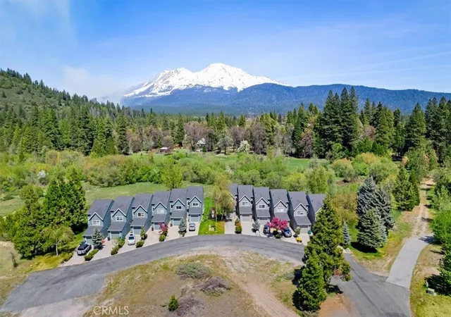 3rd image of 1422 Kingston, Mount Shasta, CA 96067 | MLS# SN26060938