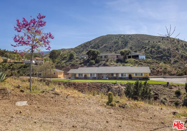 Photo 3 of Single family home for sale at 2952 Golden Spur Rd, Acton, CA 93510 | MLS# 26663097 | Listing updated on 2026-10-07