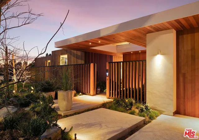 Photo 3 of Single family home for sale at 1675 Carla, Beverly Hills, CA 90210 | MLS# 26667507 | Listing updated on 2026-03-28
