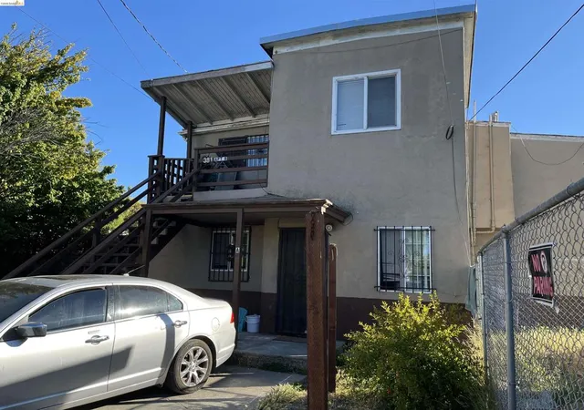 4th image of 381 S 34Th St, Richmond, CA 94804 | MLS# 41127971