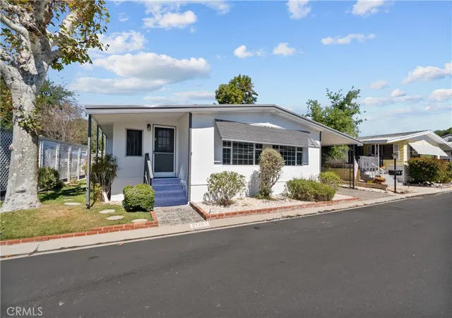 Homes for sale in Canyon Country, CA | 21207 Jimpson Wy, Canyon Country, CA 91351 | MLS# SR26055072