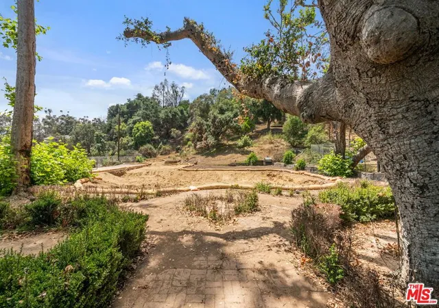 Photo 3 of Land for sale at 919 Rivas Cyn Rd, Pacific Palisades, CA 90272 | MLS# 26667007 | Listing updated on 2026-09-30