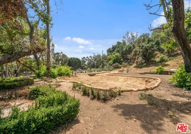 Photo 3 of Land for sale at 919 Rivas Cyn Rd, Pacific Palisades, CA 90272 | MLS# 26667007 | Listing updated on 2026-09-30