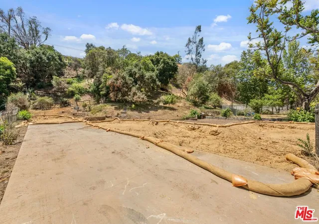 Photo 4 of Land for sale at 919 Rivas Cyn Rd, Pacific Palisades, CA 90272 | MLS# 26667007 | Listing updated on 2026-09-30