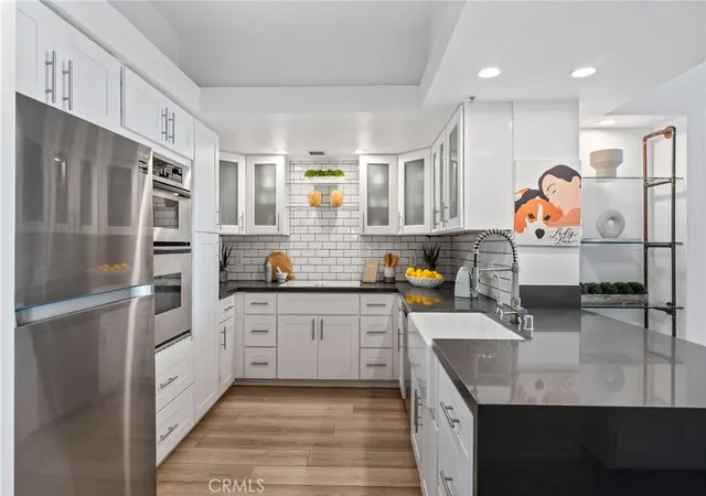 5th image of 13700 Marina Pointe, Marina Del Rey, CA 90292