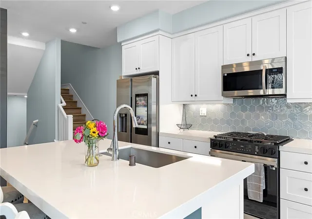 3rd image of 705 Arrowleaf, Rancho Mission Viejo, CA 92694 | MLS# OC26060481