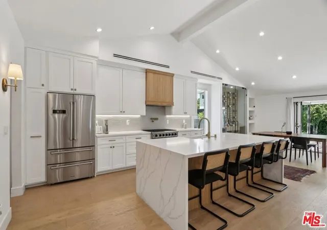 1st image of 13117 Magnolia Blvd, Sherman Oaks, CA 91423 | MLS# 26667461