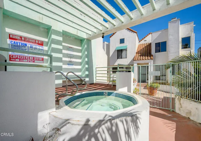 2nd image of 1340 Glenwood Rd, Glendale, CA 91201