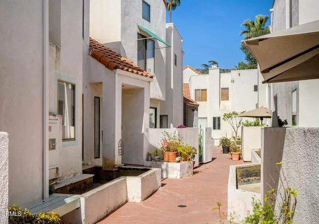 23rd image of 1340 Glenwood Rd #17, Glendale, CA 91201 | MLS# P1-26355