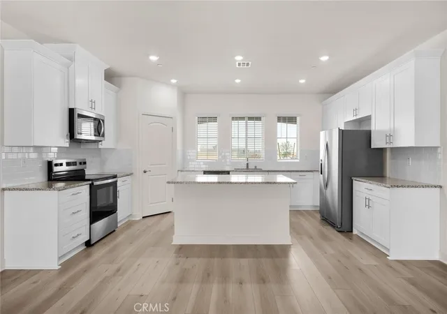 2nd image of 14547 Indigo, Apple Valley, CA 92307 | MLS# SW26061199