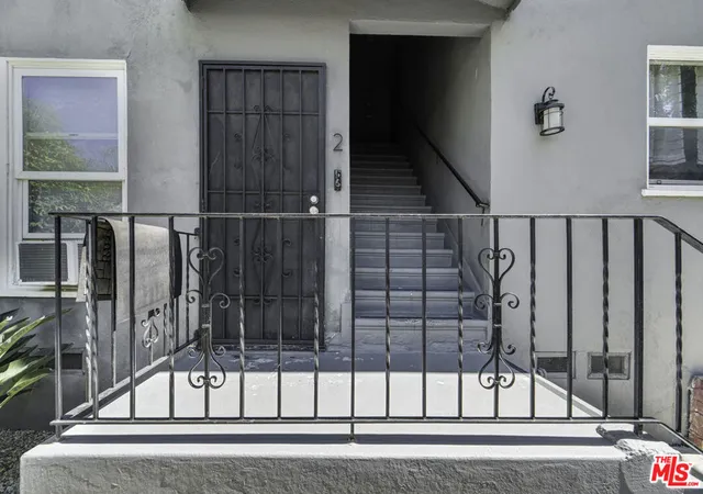 5th image of 6127 Romaine St, Los Angeles, CA 90038 | MLS# 26667615