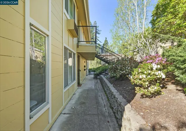 4th image of 1201 Skycrest Dr, Walnut Creek, CA 94595