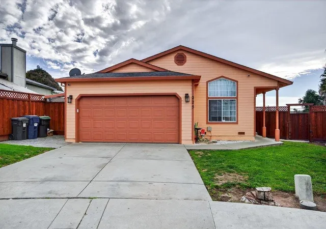 Homes for sale in Watsonville, CA | 225 Kimberly, Watsonville, CA 95076 | MLS# ML82039425