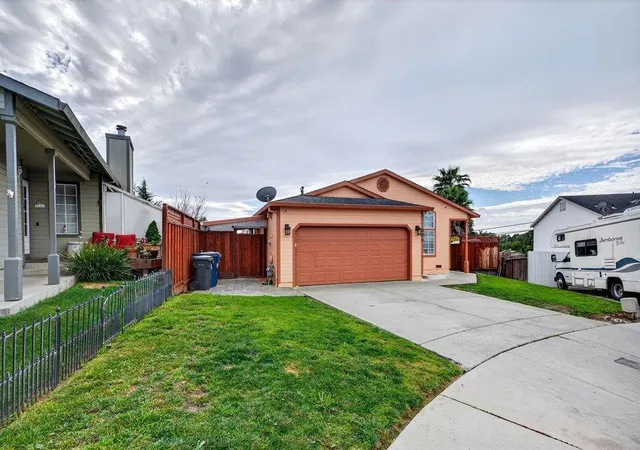Homes for sale in Watsonville, CA | 225 Kimberly, Watsonville, CA 95076 | MLS# ML82039425