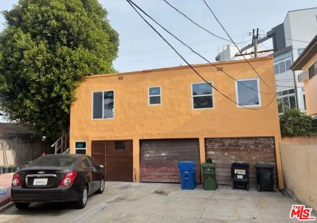 Listing Photo 4 - Condo for sale in building located at 3142 S Halm Ave, Los Angeles, CA 90034