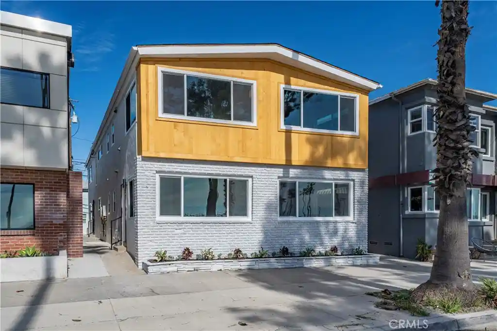 Multi family home for sale at 5339 E Ocean, Long Beach, CA 90803 | MLS# SB26061371