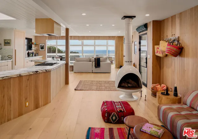Homes for sale in Malibu, CA | 29500 Heathercliff Rd #138, Malibu, CA 90265 | MLS# 26667633