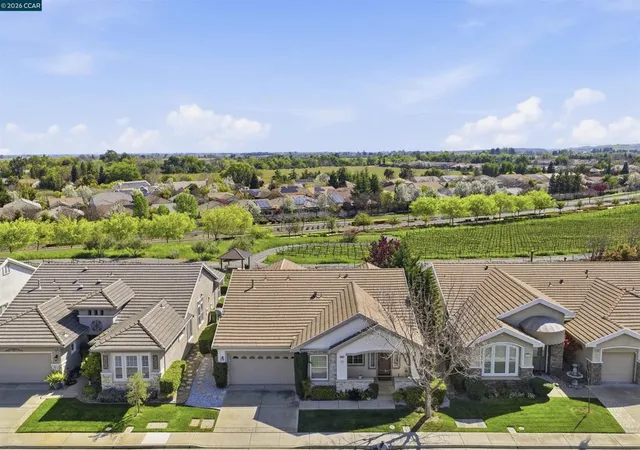 1st image of 1463 Bismarck Ln, Brentwood, CA 94513 | MLS# 41128075