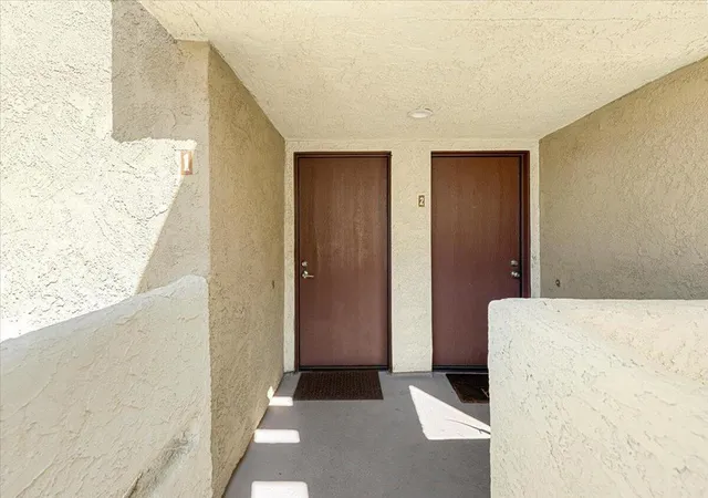2nd image of 467 S Calle El Segundo, Palm Springs, CA 92262
