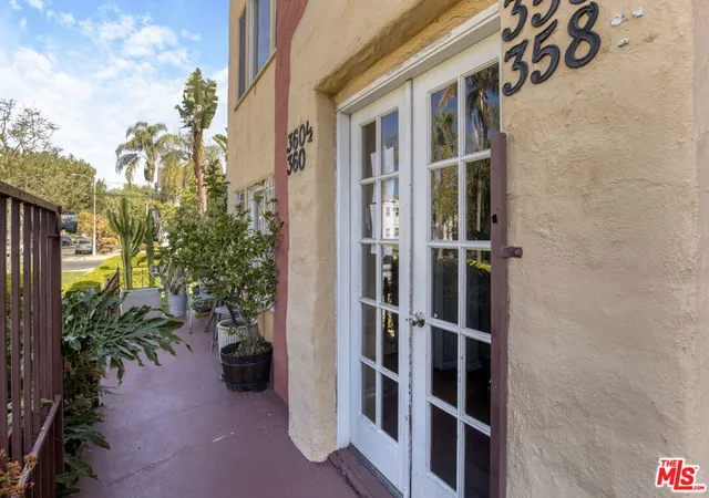 5th image of 358 N Ogden Dr, Los Angeles, CA 90036 | MLS# 26667859