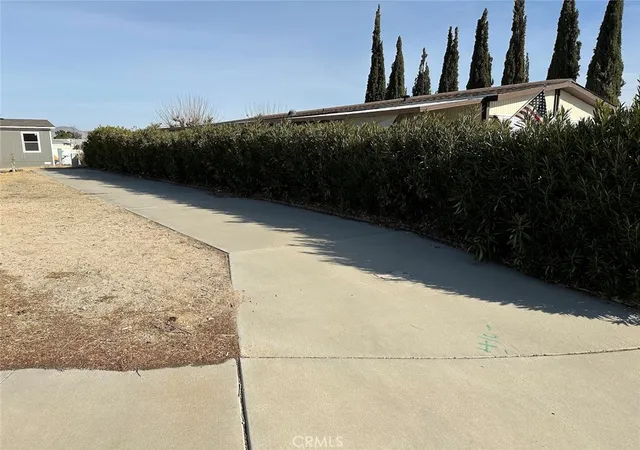 3rd image of 13964 Victoria Ct, Victorville, CA 92395 | MLS# SW26061826