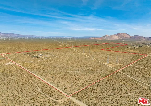 1st image of 9750 W 70th St, Mojave, CA 93501 | MLS# 26667917