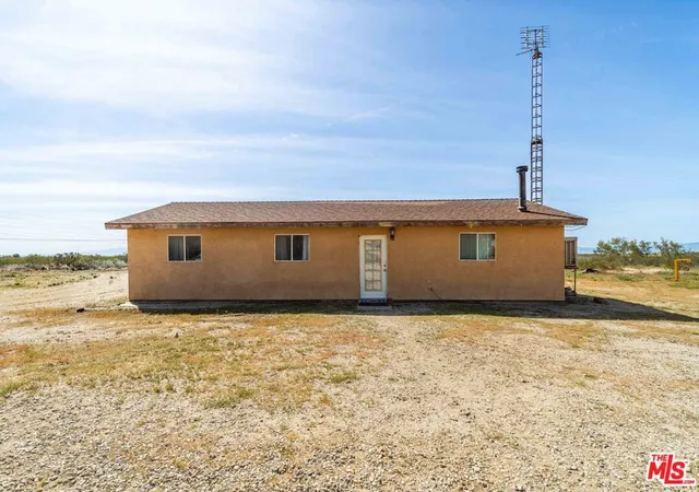 4th image of 9750 W 70Th St, Mojave, CA 93501 | MLS# 26667917