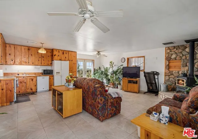 5th image of 9750 W 70Th St, Mojave, CA 93501 | MLS# 26667917