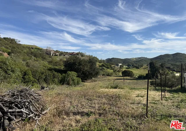 Homes for sale in Malibu, CA | 33477 Mulholland Hwy, Malibu, CA 90265 | MLS# 26667747