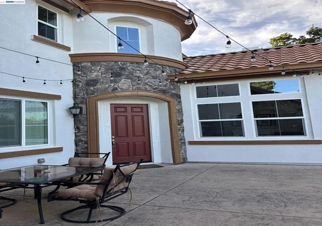 Homes for sale in Lafayette, CA | 21 Withers Court, Lafayette, CA 94549 | MLS# 41128145
