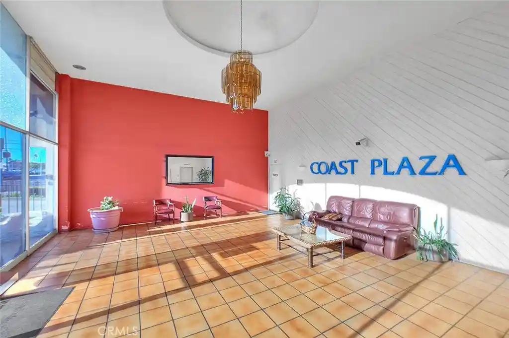 Listing Photo 2 - Condo for sale in 1770 Ximeno Ave located at 1770 Ximeno Ave, Long Beach, CA 90815 - Unit #314