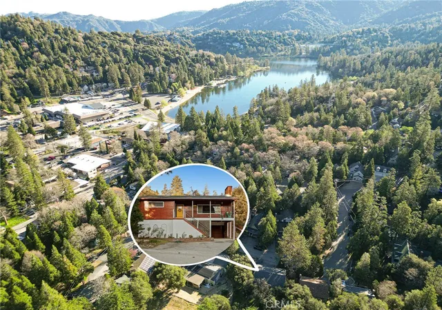 Photo 3 of Single family home for sale at 720 Rocky Loop, Crestline, CA 92325 | MLS# IG26061093 | Listing updated on 2026-09-19
