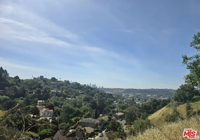 2nd image of 4011 Elderbank Dr, Los Angeles, CA 90031 | MLS# 26668085