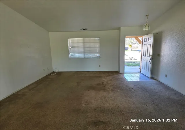 Homes for sale in Hesperia, CA | 15501 Via Bahia St, Hesperia, CA 92345 | MLS# HD26062270