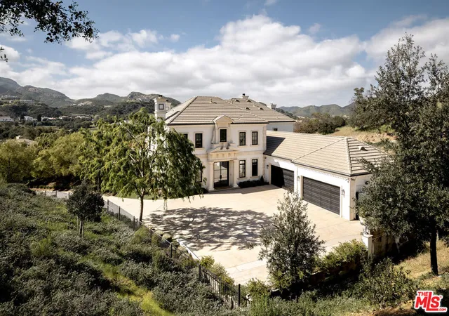 Photo 1 of Single family home for sale at 2674 Stafford Rd, Thousand Oaks, CA 91361 | MLS# 26666749 | Listing updated on 2026-09-24