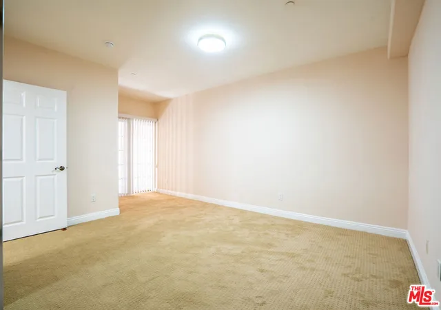 2nd image of 616 S Wilton Pl, Los Angeles, CA 90005