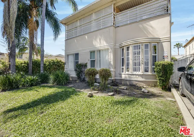 3rd image of 461 N Vista St, Los Angeles, CA 90036 | MLS# 26668239