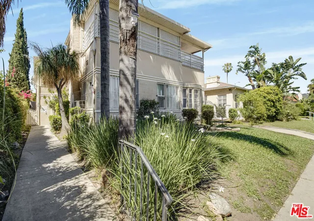 4th image of 461 N Vista St, Los Angeles, CA 90036 | MLS# 26668239