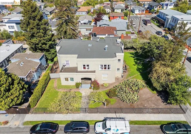 3rd image of 1036 60Th Street, Oakland, CA 94608 | MLS# 41128186