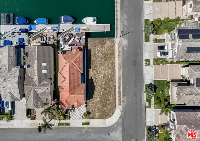 4th image of 2001 Peninsula Dr, Oxnard, CA 93035 | MLS# 26668385