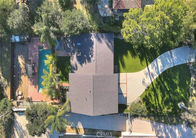 Homes for sale in Agoura Hills, CA | 29846 Triunfo Dr, Agoura Hills, CA 91301 | MLS# AR26059117