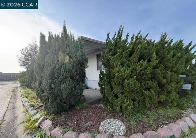 3rd image of 28227 Murcia St, Hayward, CA 94544 | MLS# 41128238