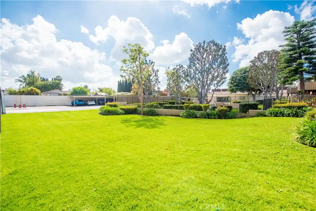 Listing Photo 43 - Condo for sale in 1001 W Stevens Ave located at 1001 W Stevens Ave, Santa Ana, CA 92707 - Unit #157