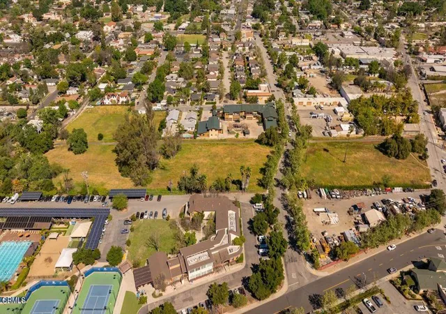 2nd image of 401 S Fulton St, Ojai, CA 93023 | MLS# V1-35352