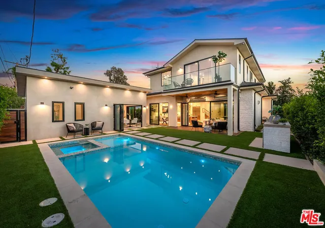 3rd image of 12427 Cumpston St, Valley Village, CA 91607 | MLS# 26667769